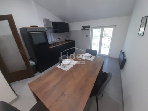 Thumbnail 6181456 - 3