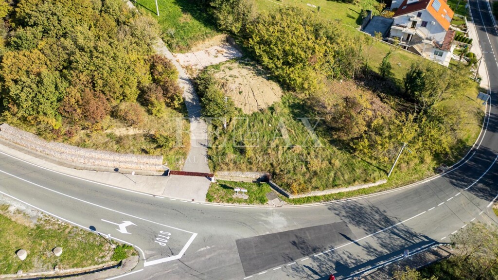 Image 6181522 - 9