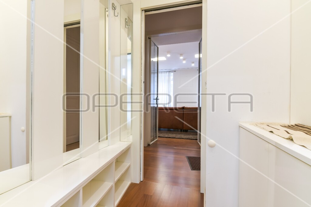 Image 6181527 - 9