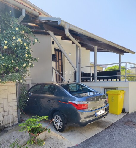 Gornji Zamet, troetažni stan 145m2 s pogledom na more