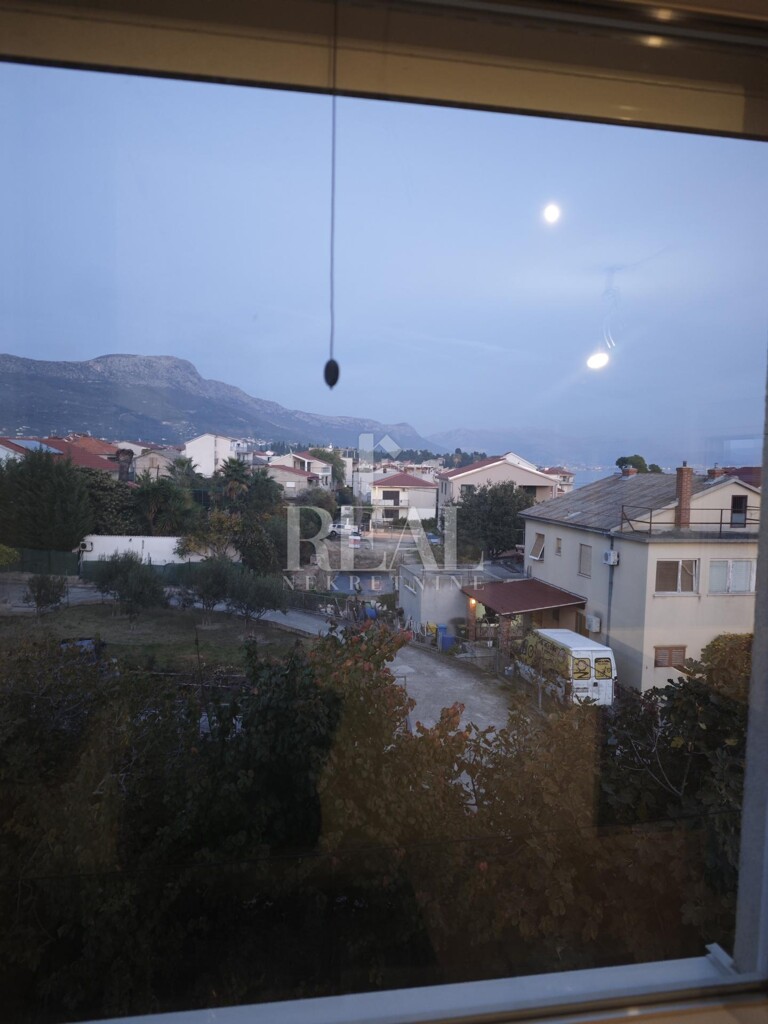 Image 6182189 - 13