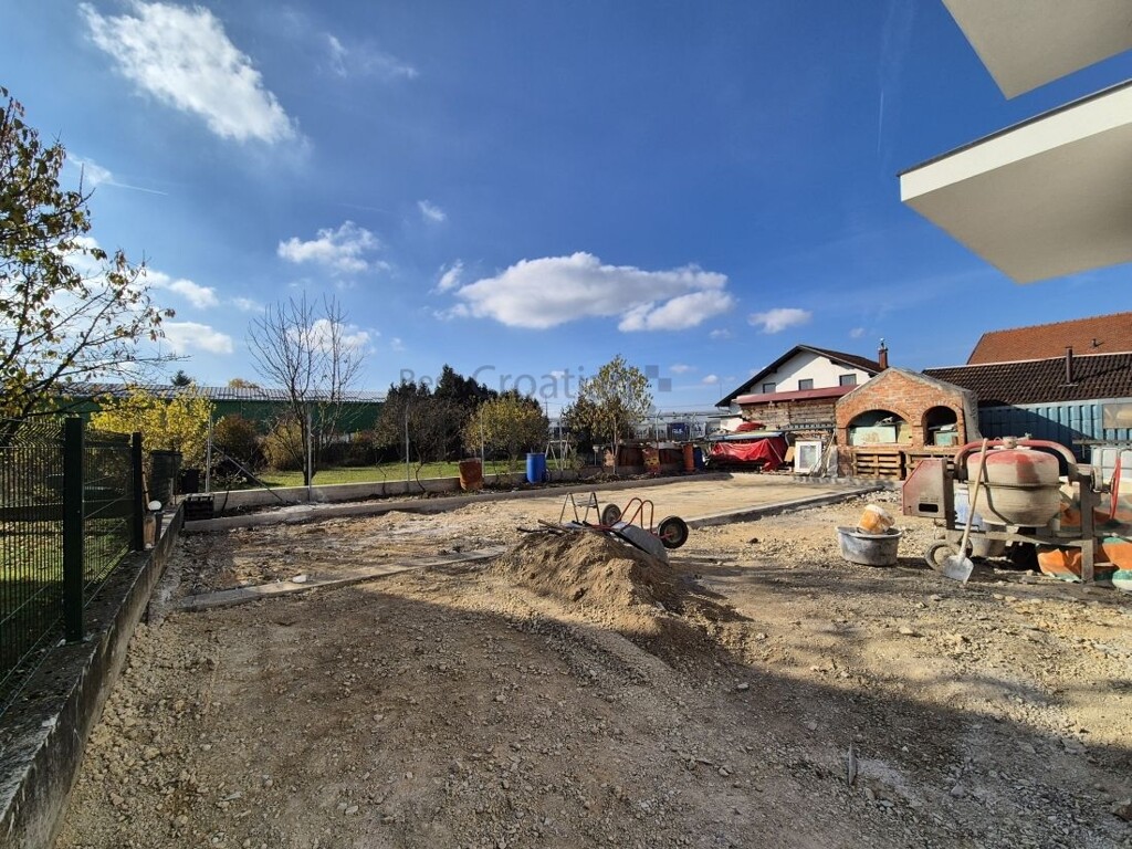 Image 6182222 - 12