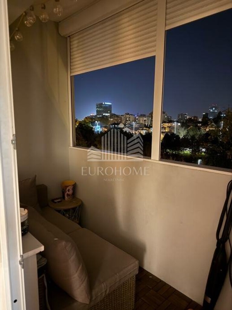 Image 6182619 - 10