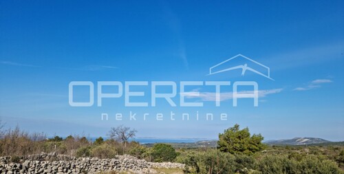 Građevinsko zemljište s pogledom na Primošten – Vadalj, 1645 m²