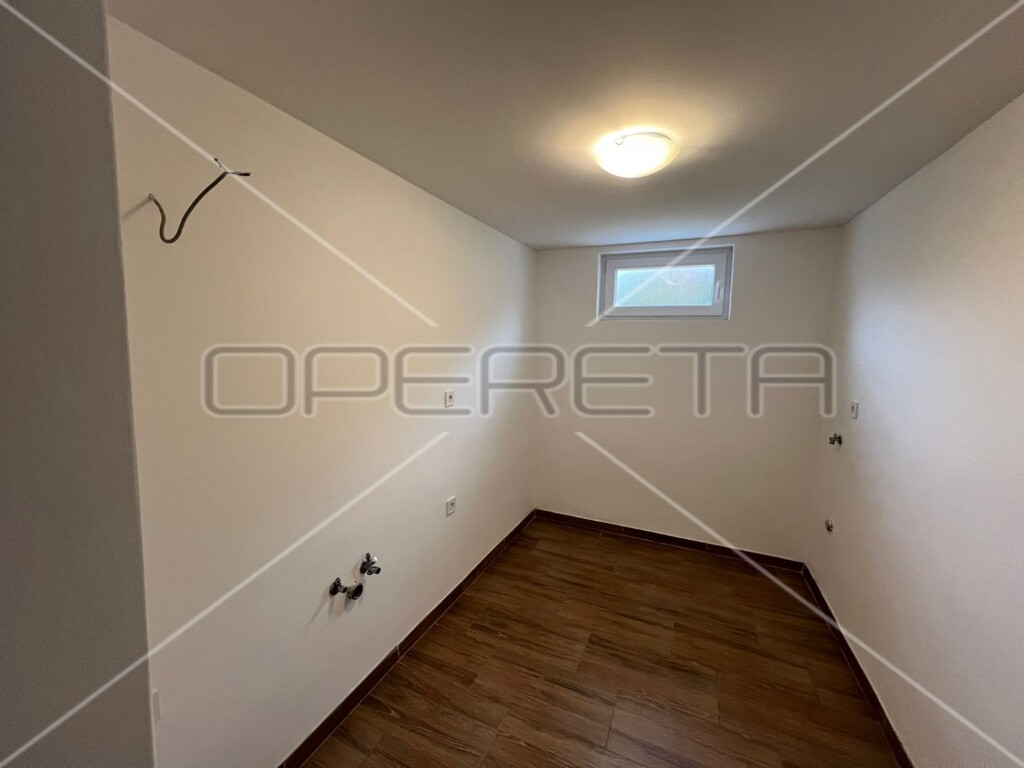 Image 6182768 - 6