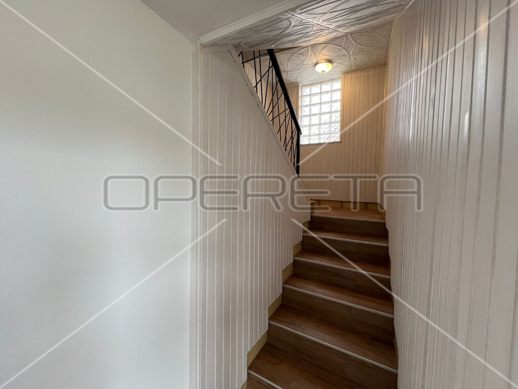 Image 6182769 - 9