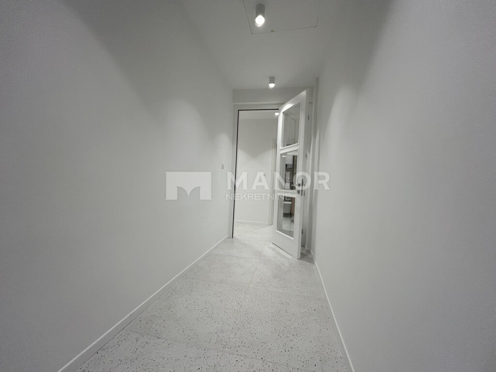 Image 6182778 - 12