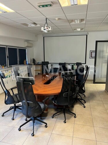 Thumbnail 6182799 - 5