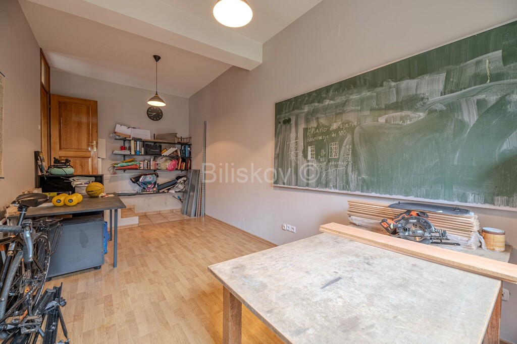 Image 6182812 - 4