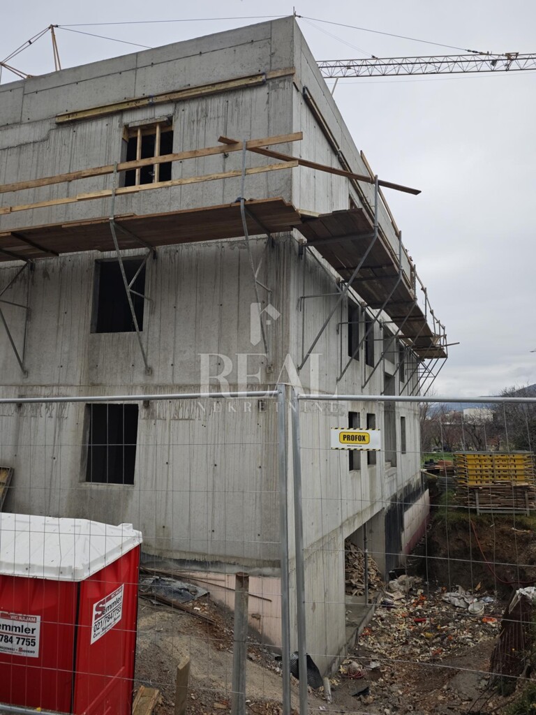 Image 6182828 - 3
