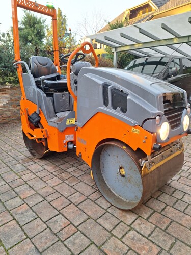Valjak Hamm HD8VV bager demper traktorska kosilica 4x4