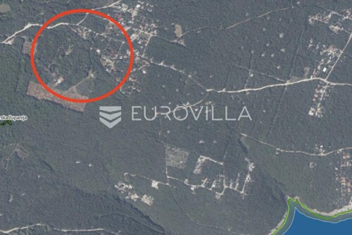Krnica, poljoprivredno zemljište 1060 m2, 1 km od mora