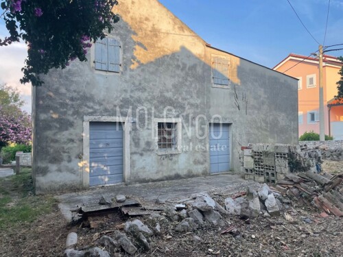 Thumbnail 6183533 - 1