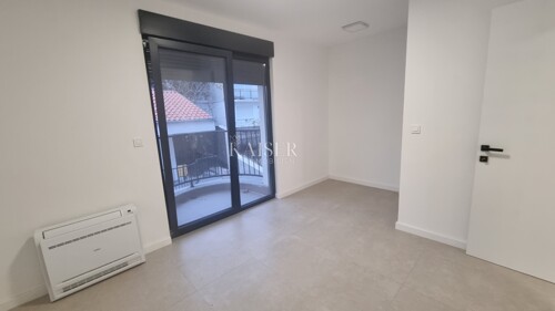 Crikvenica, centar - stan 2S+DB sa liftom