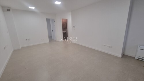 Crikvenica, centar - stan 2S+DB sa liftom