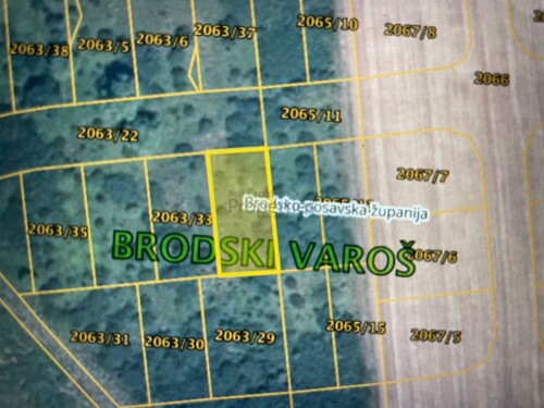 BRODSKE ČAIRE: ORANICA 457M2