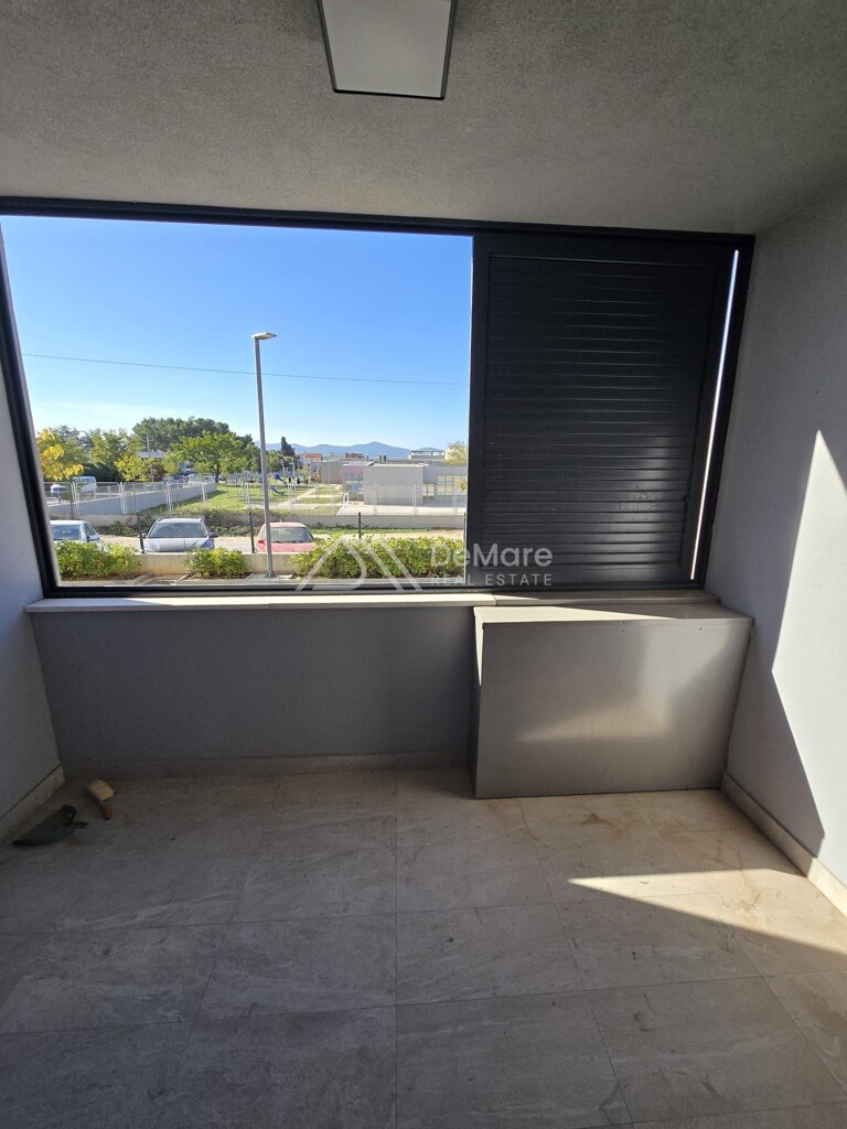 Image 6183620 - 2