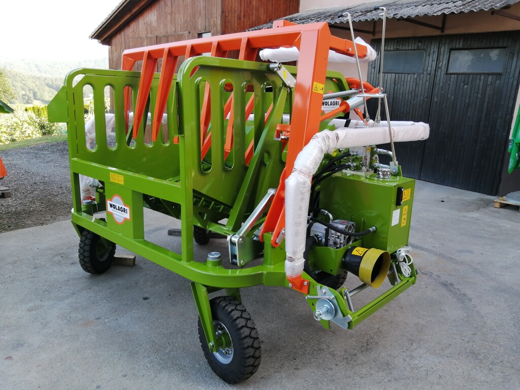 Mixser prikolice Wolagri T12 -rezač rolo bala