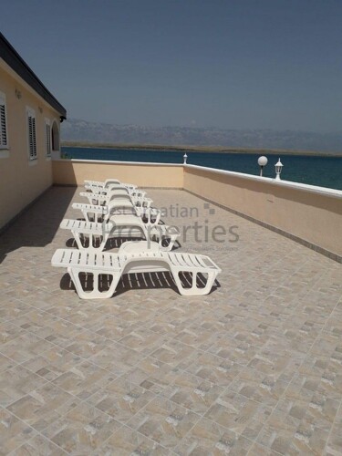 Thumbnail 6184849 - 8