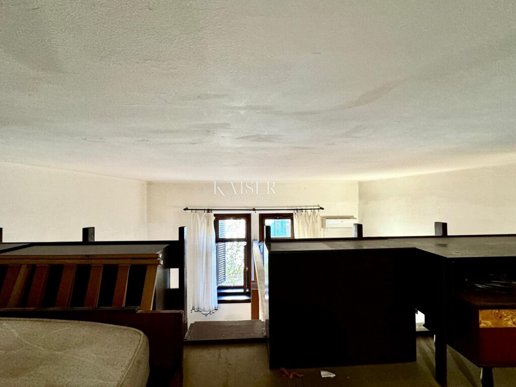 Image 6185400 - 12