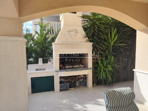 Thumbnail 6185419 - 5