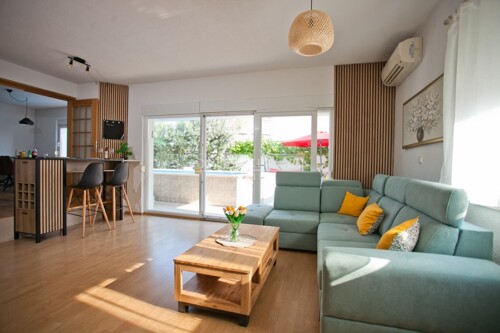 Thumbnail 6185421 - 8