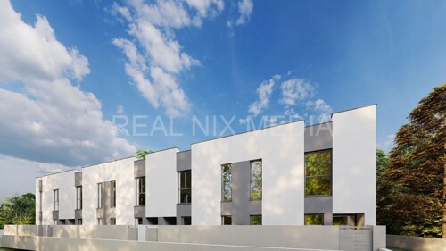 Privlaka- DVOETAŽNI APARTMAN SA VRTOM!