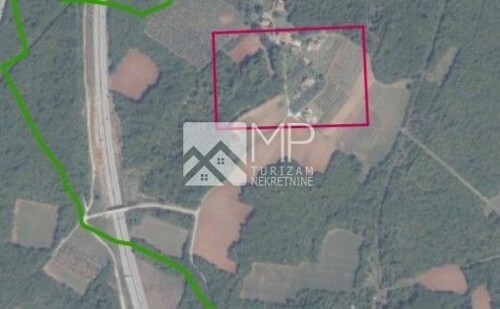 Valtura, Stancija Peličeti, građevinsko zemljište s projekto