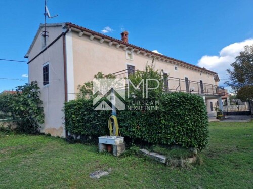 Svetvinčenat, PRILIKA - KUĆA - IMANJE sa OBJEKTIMA 3000 m2