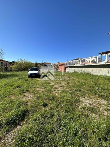 Ližnjan, građevinsko zemljište 2290m2, odlična lokacija,bliz