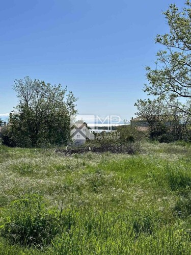 Ližnjan, građevinsko zemljište 2290m2, odlična lokacija,bliz