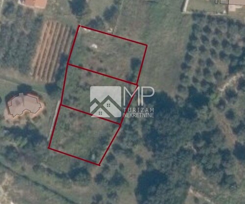 Medulin, građevinsko zemljište površine 2527 m2