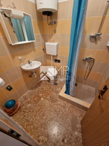 Thumbnail 6185960 - 8