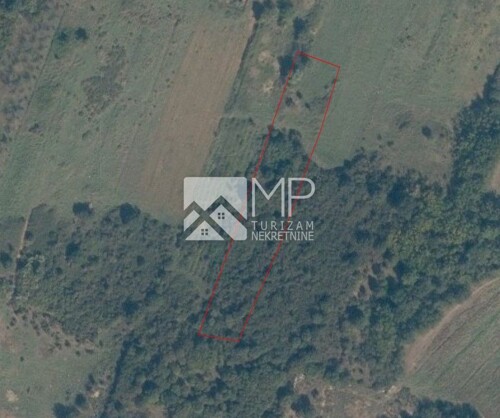 Medulin, veliko poljoprivredno zemljište, 1km od Lokve