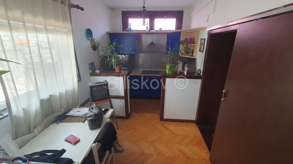 Image 6188104 - 2