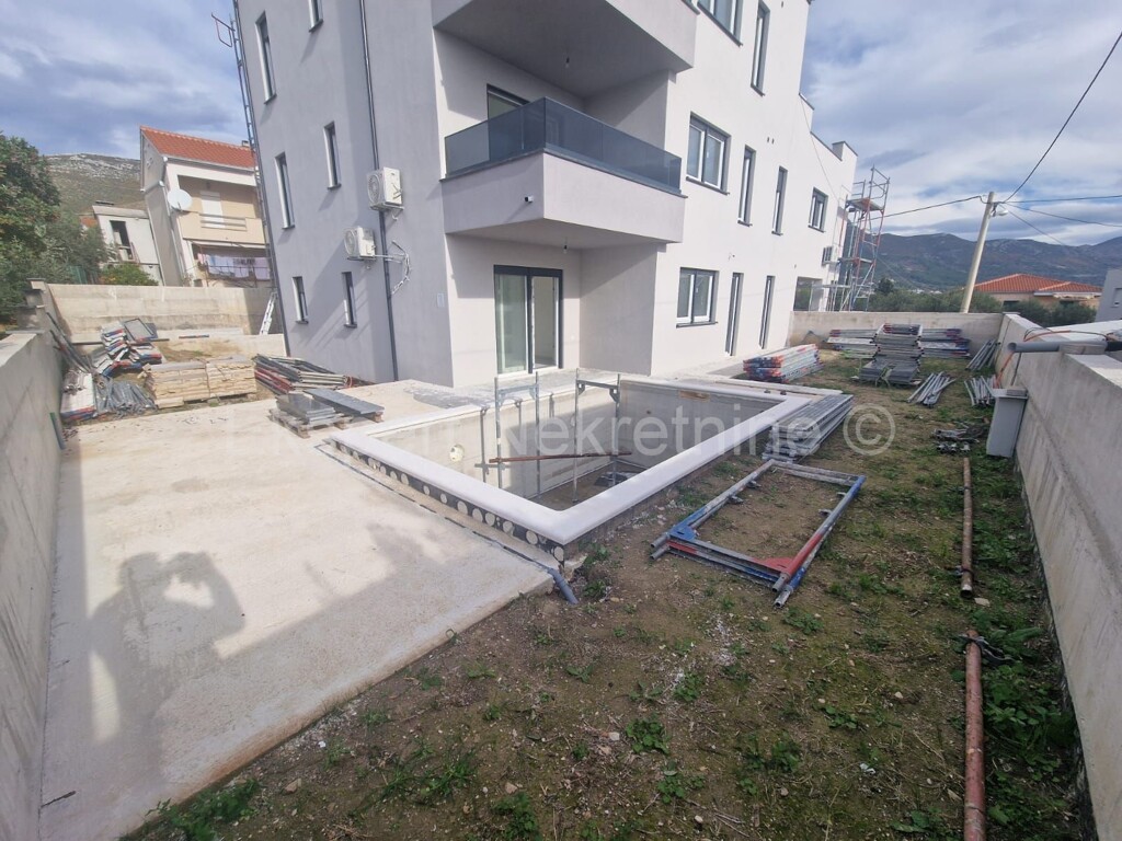 Image 6188123 - 3
