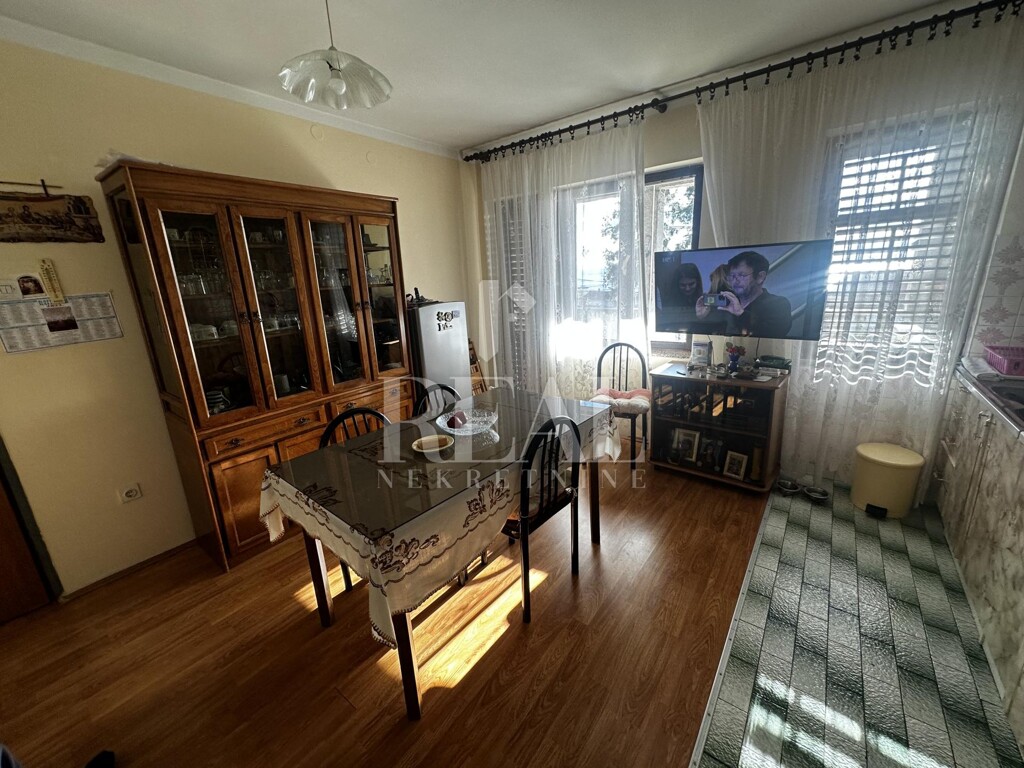 Image 6188130 - 1