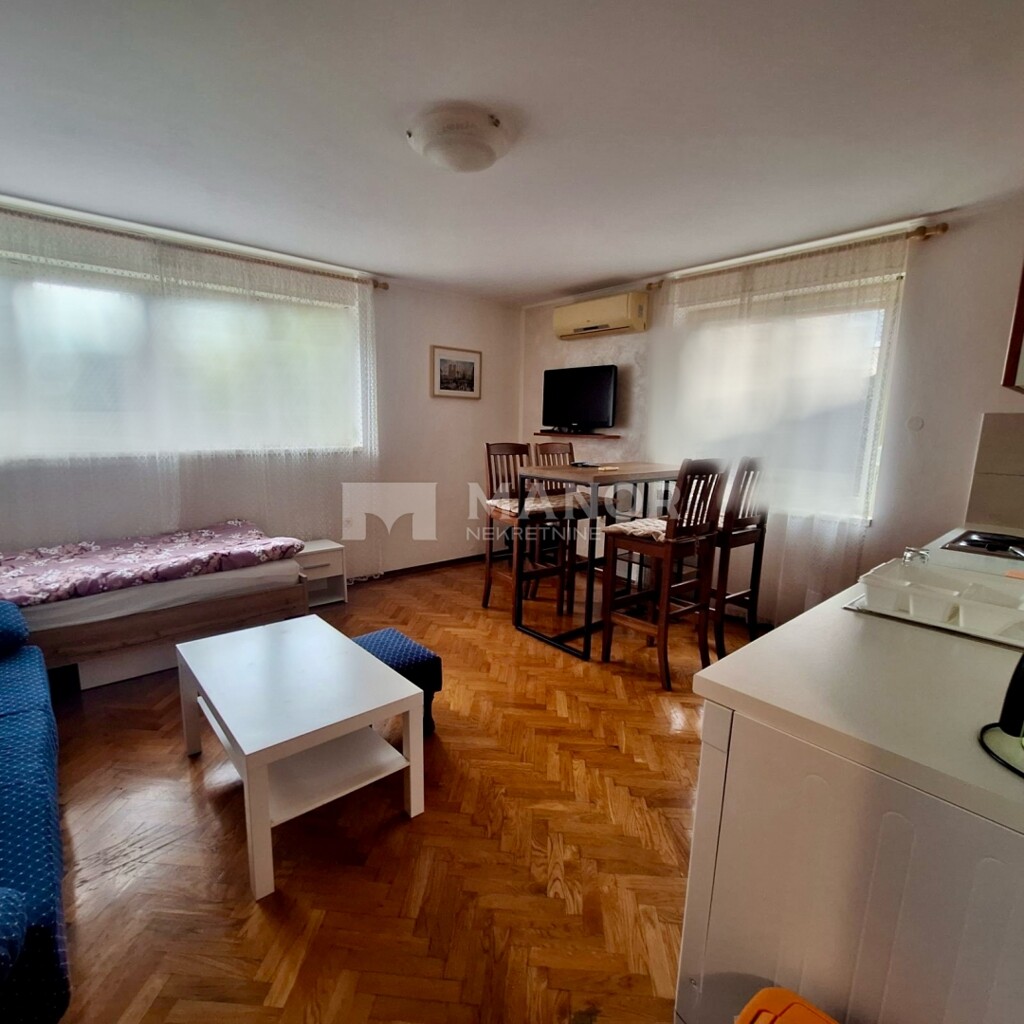 Image 6188185 - 3