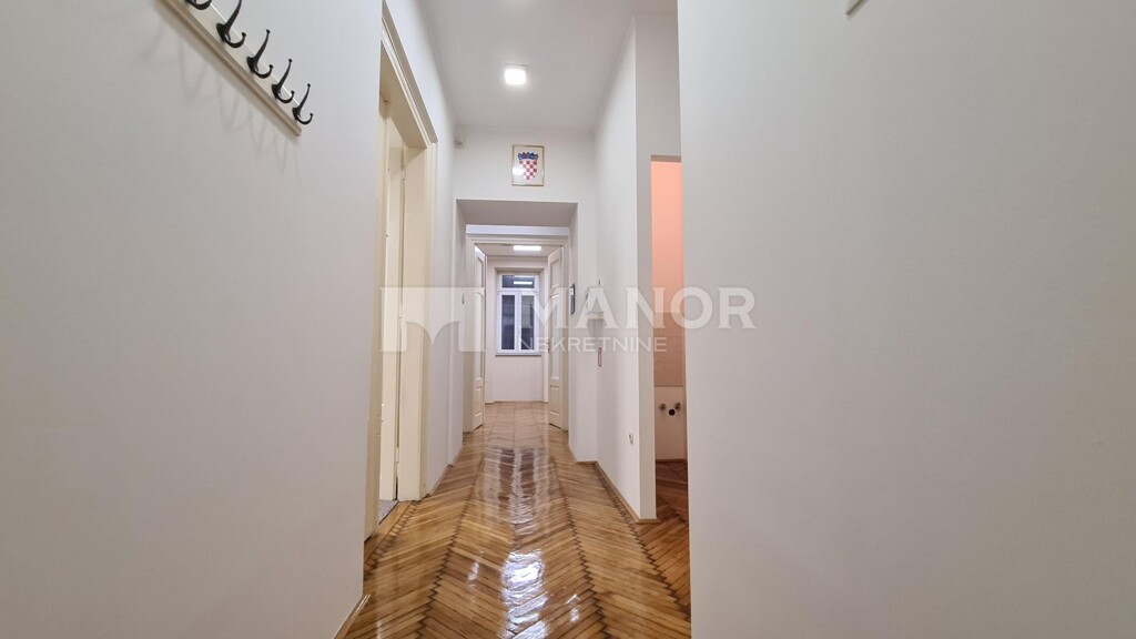 Image 6188189 - 8