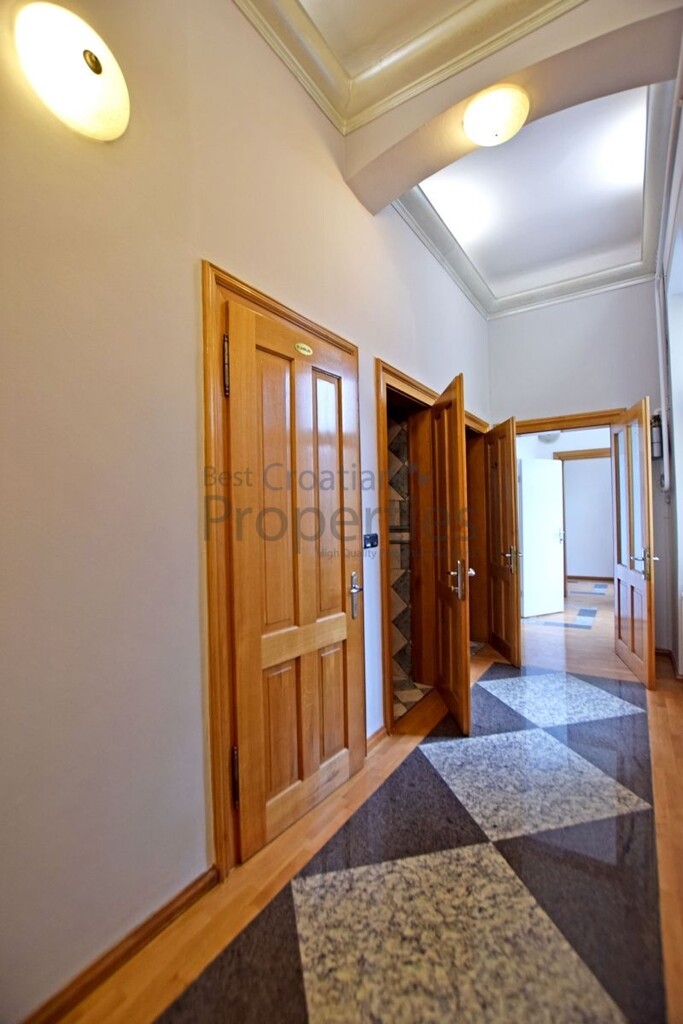 Image 6188204 - 9