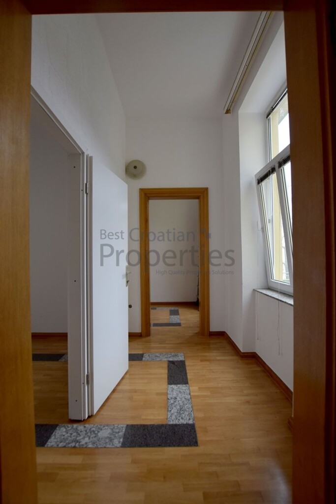 Image 6188204 - 12