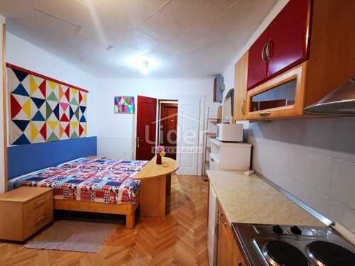 Thumbnail 6188718 - 2