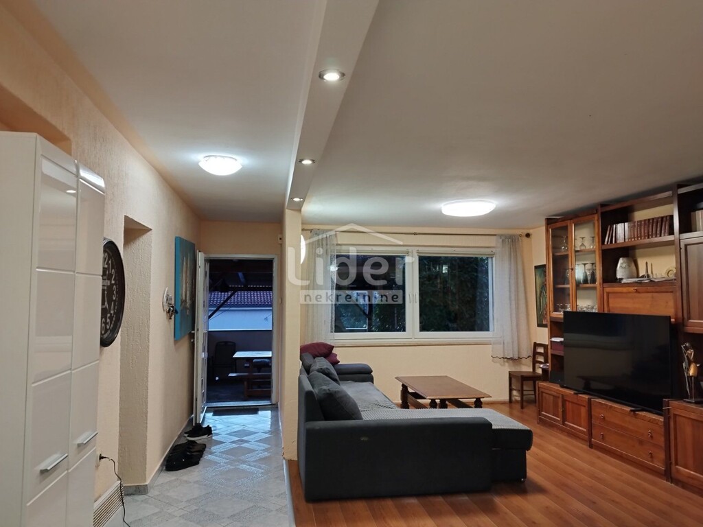 Image 6188719 - 3