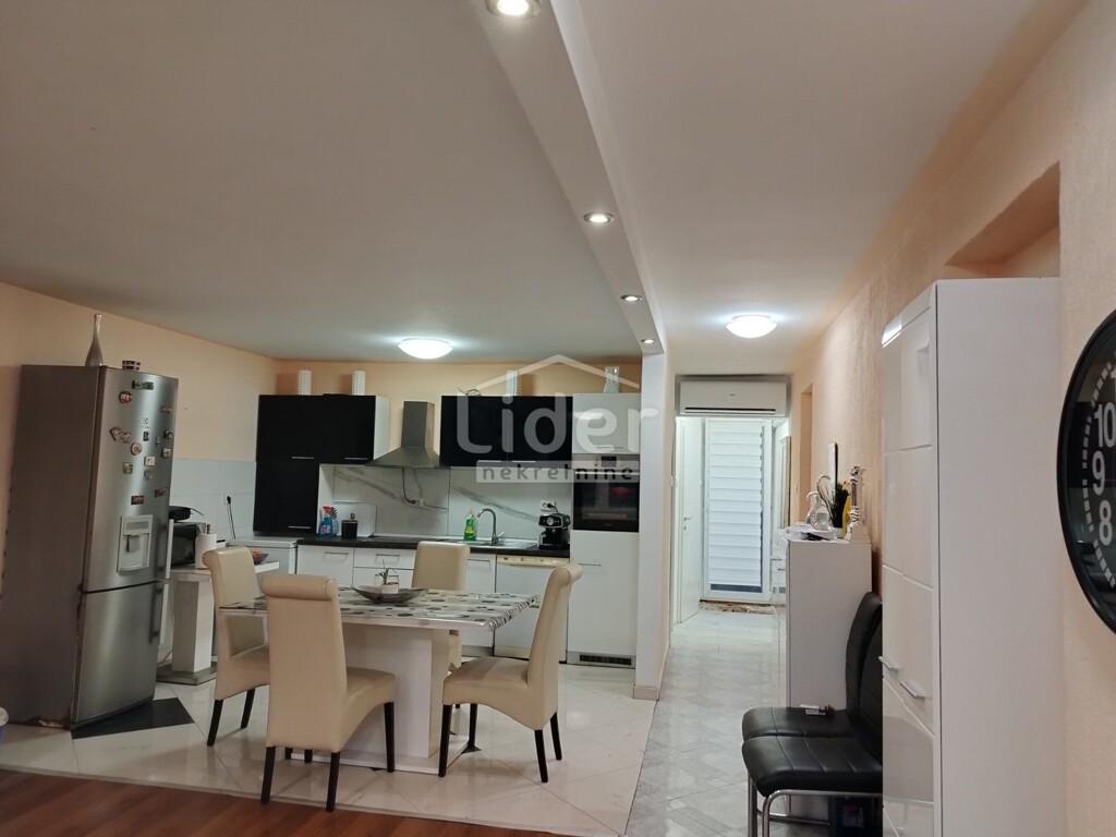 Image 6188719 - 1