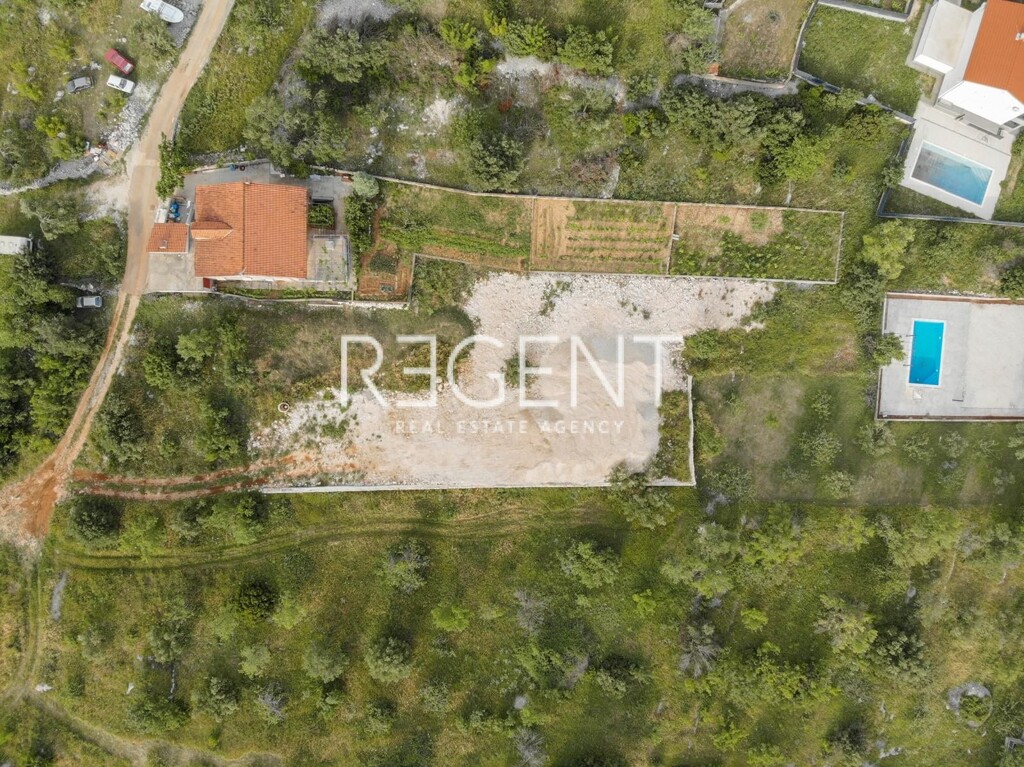 Image 6188921 - 3