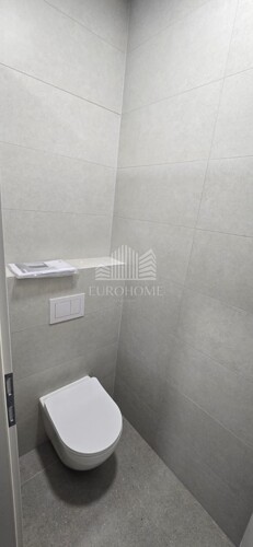 Thumbnail 6189314 - 5