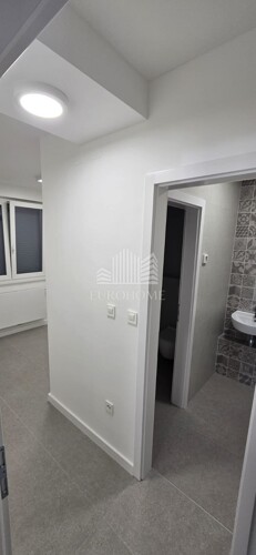 Thumbnail 6189314 - 6