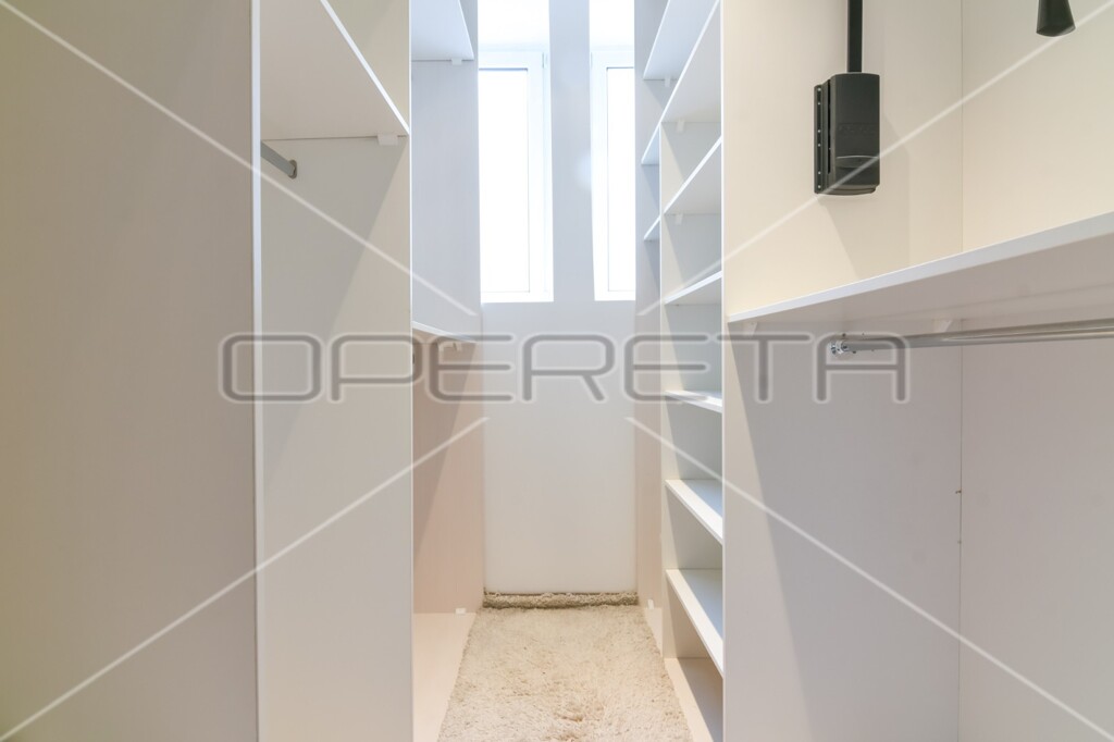 Image 6189466 - 15