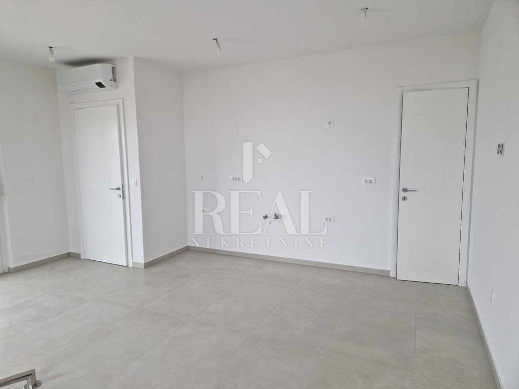 Image 6190000 - 4