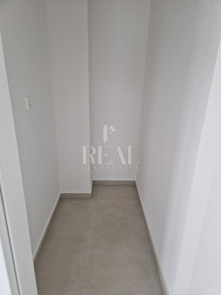 Image 6190000 - 5